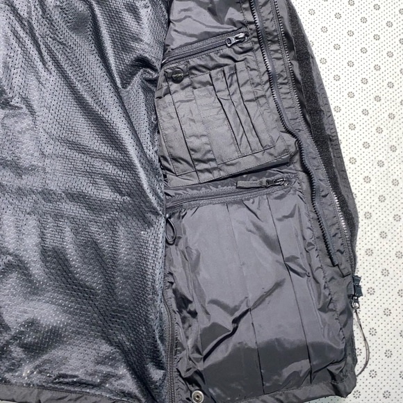 Gitzo Photography Four Season Jacket Black 2008 - Picture 12 of 16